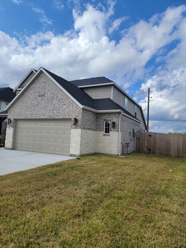 3130 Boulder Rdg Dr
