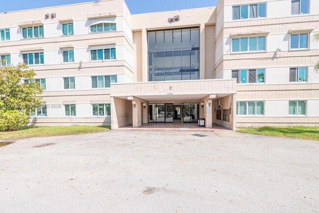 Building Photo - 14840 Naranja Lakes Blvd Unit C4R