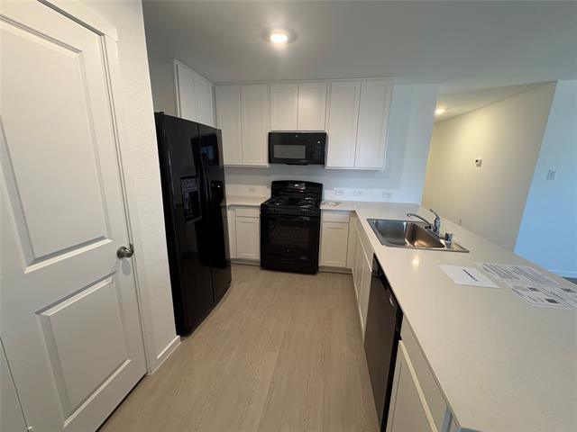 Photo - 2049 Derby Ln