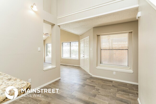 Photo - 2048 Wanderlust Dr