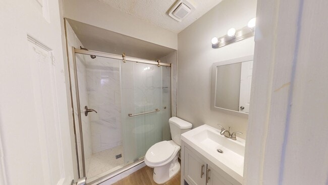 Photo - Spacious 1Bedroom/ 1Bathroom in Riverside – Washer/Dryer & Water INCLUDED! ** First Floor ** Unit 2887-1
