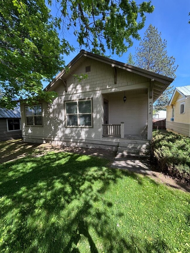 Building Photo - HOUSE ON 16TH STREET (P#136)