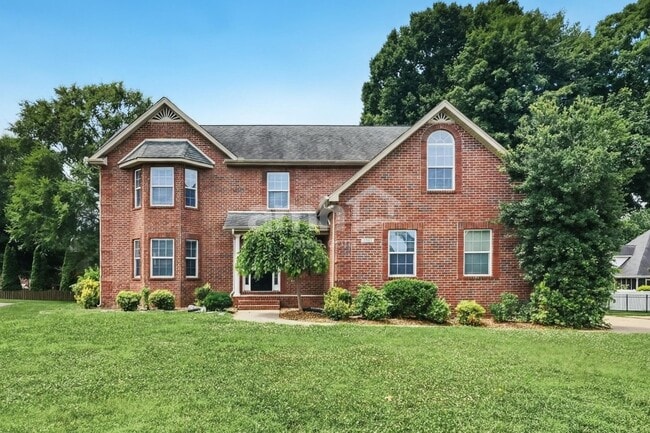 Building Photo - 1305 Bantry Dr