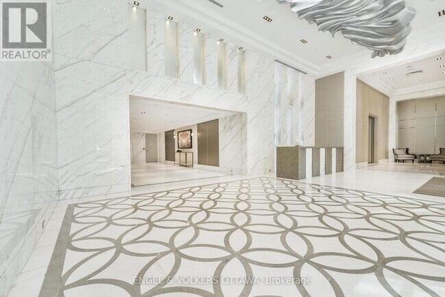 Photo - 111 Champagne Ave S Unité 609