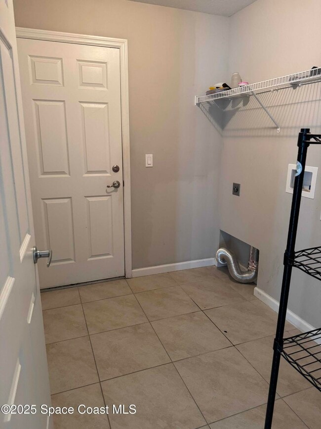 Photo - 3925 SW Laffite St