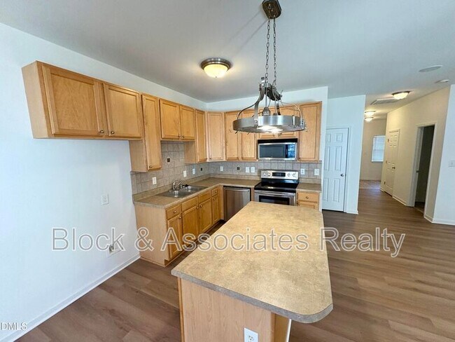 255 Plaza Dr
