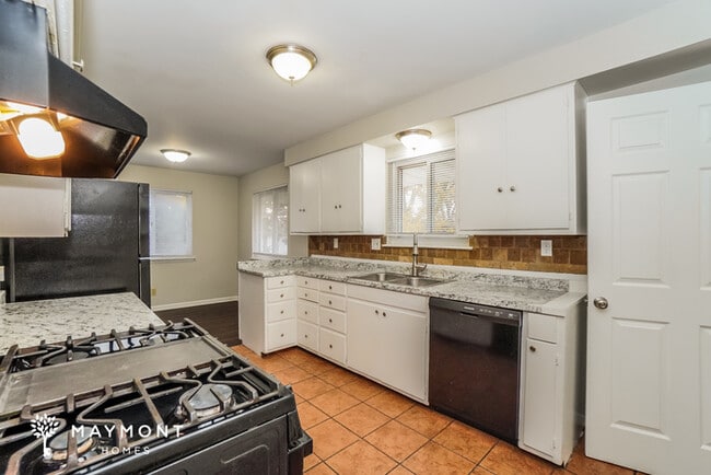 Photo - 1499 Shanley Dr