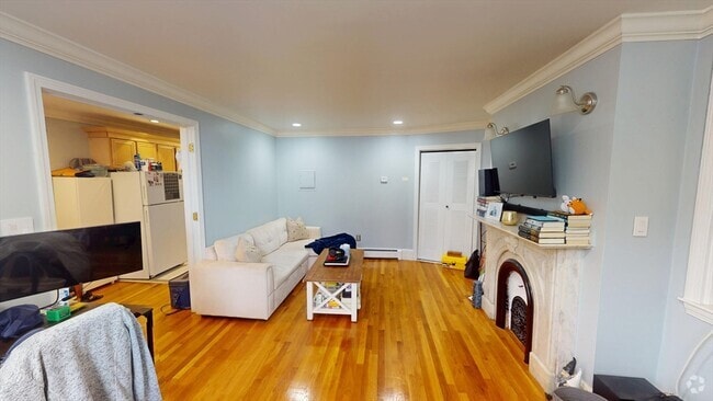 Building Photo - 7-9 Thomas Park Unit 4 Rental