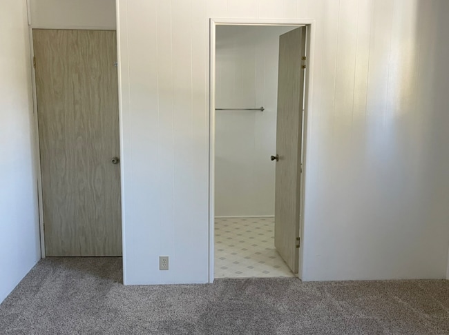 Photo - 444 Whispering Pines Dr