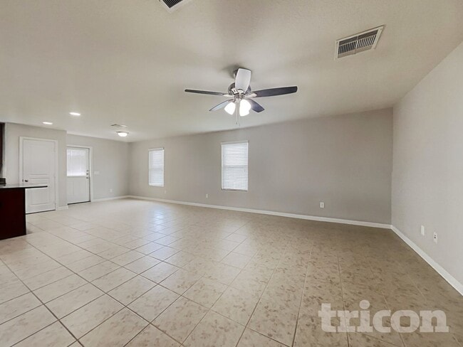 Photo - 930 Salado Slough Ln