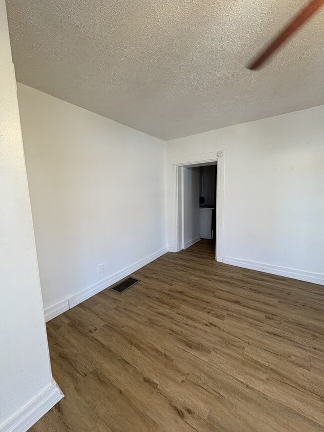 Photo - 31 N Elm St Unit 1
