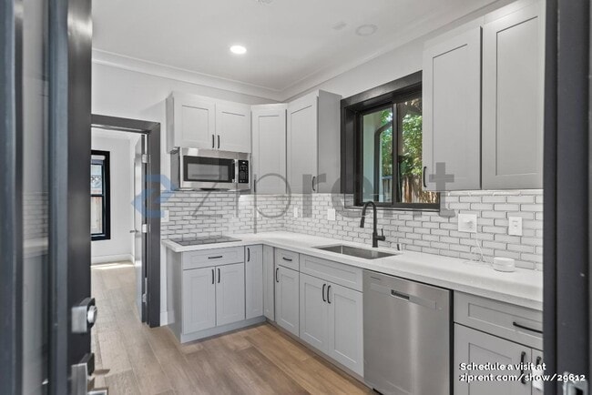 Photo - 6652 Clifford Ct