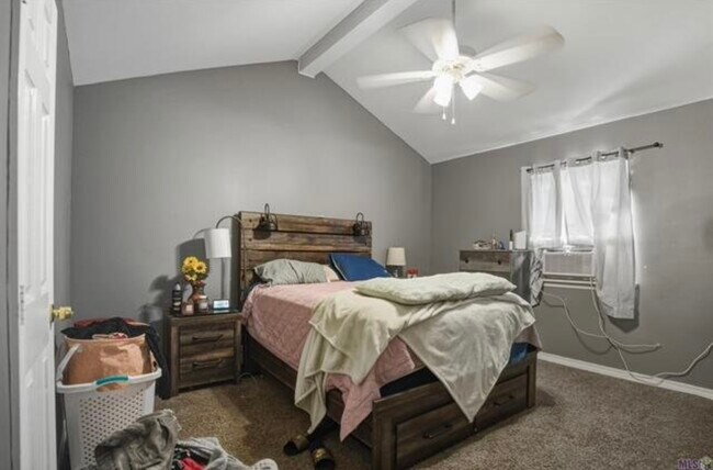 Master bedroom - 1128 Dimarco St Unit D