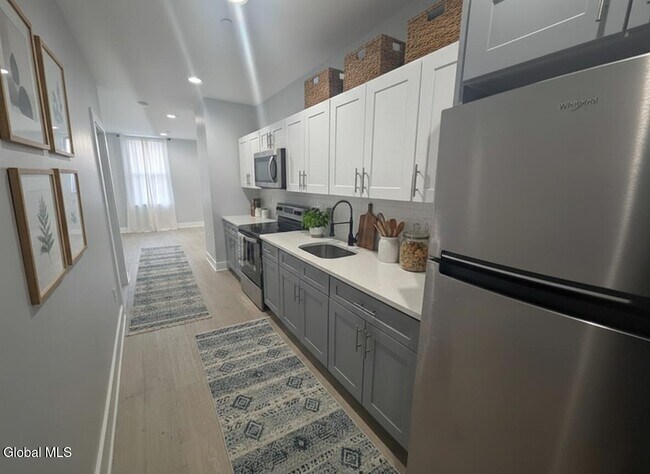 Photo - 5 Broadway Unit 212