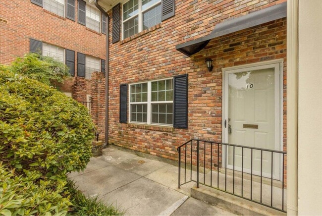 Photo - 2846 Walton Wy Unidad 10