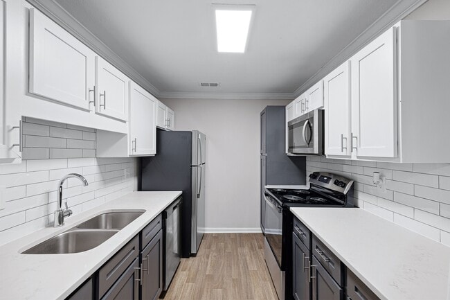 Kitchen with Stainless Steel Appliances - Manchester at Mansell