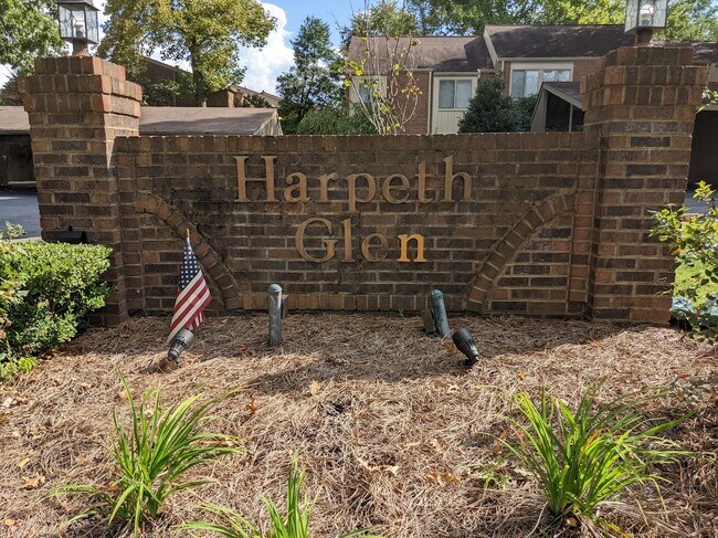 tranquilo. Vecindario de adultos - 6942 Highland Park Dr Unidad 1