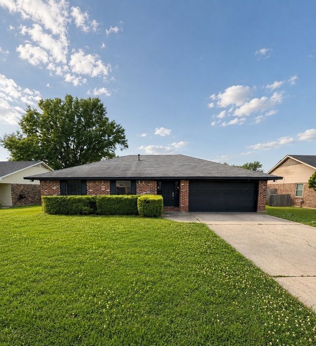 Building Photo - South Bossier!