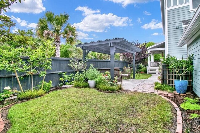 Photo - 1347 Appling Dr