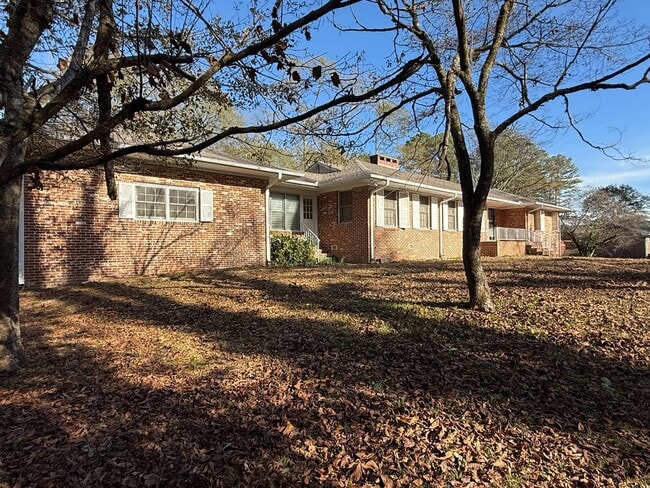 Photo - Pinson - Open Floor Plan with Large Living & Family Rooms 2 Bedrooms 2 Bath over 2500 sqft