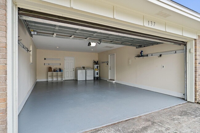 Photo - 137 Deville Dr