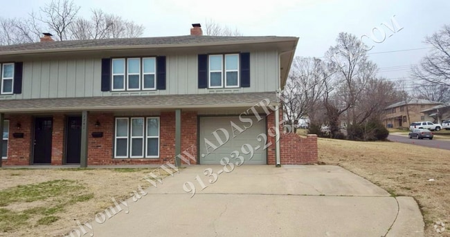 Building Photo - Remodeled 3 Bed 1 Bath Duplex in Overland ... Rental