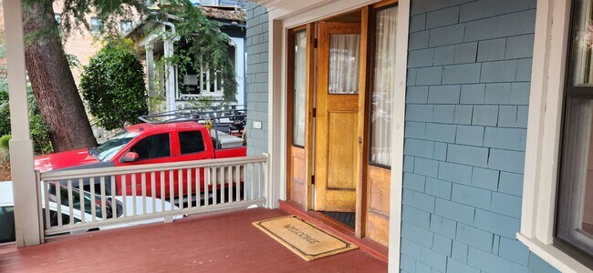 2147-2147 NW Glisan St Unit 2145