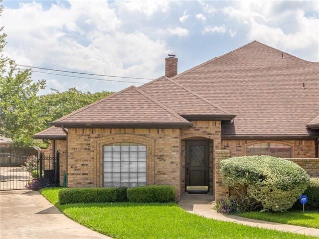 Photo - 4855 Ledgestone Ct Townhome