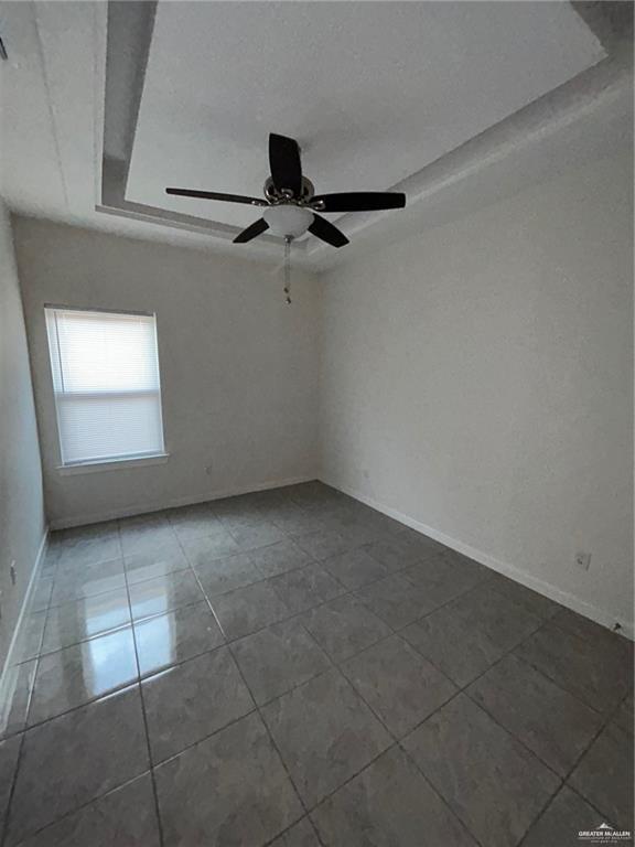 8 Hawthorne Ave Unidad 3
