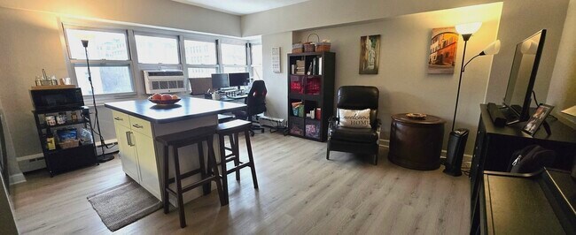 Photo - 4970 N Marine Dr