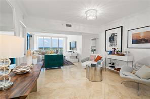 Photo - Southeast Yacht Club Circle, Hobe Sound, F...