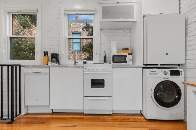 Photo - 915 R St NW Unit ID1037701P