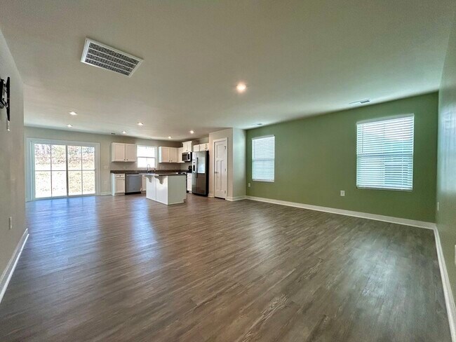 Photo - 5427 Hughesdale Dr