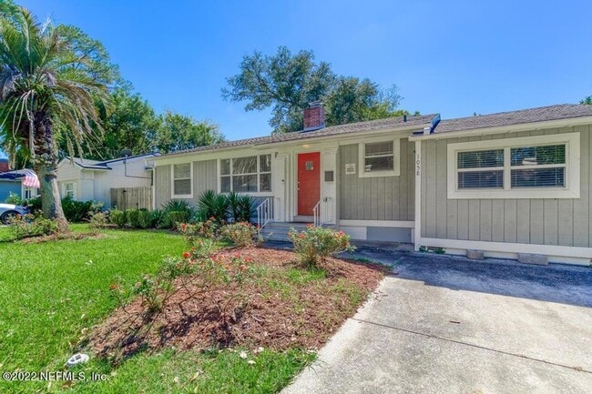 Photo - 1058 Willis Dr