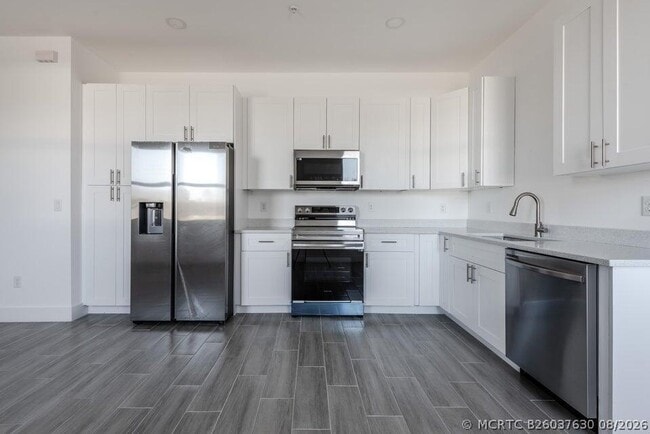 Photo - 246 Rotonda Blvd W