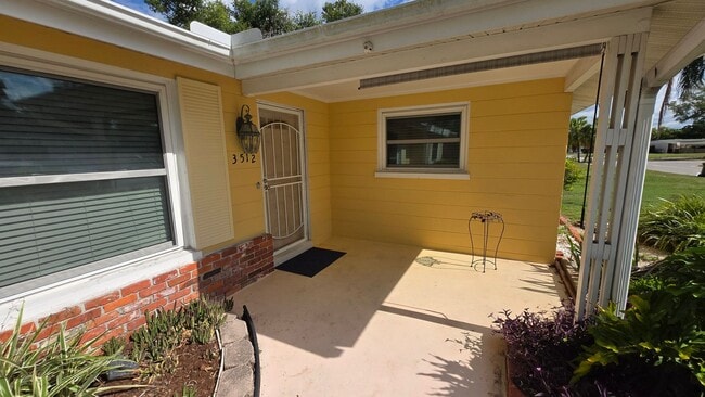 Photo - Charming 2BR/2BA Annual Rental in Southgate