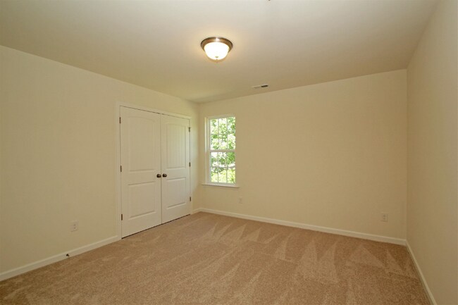 Photo - 106 Barbee Rd