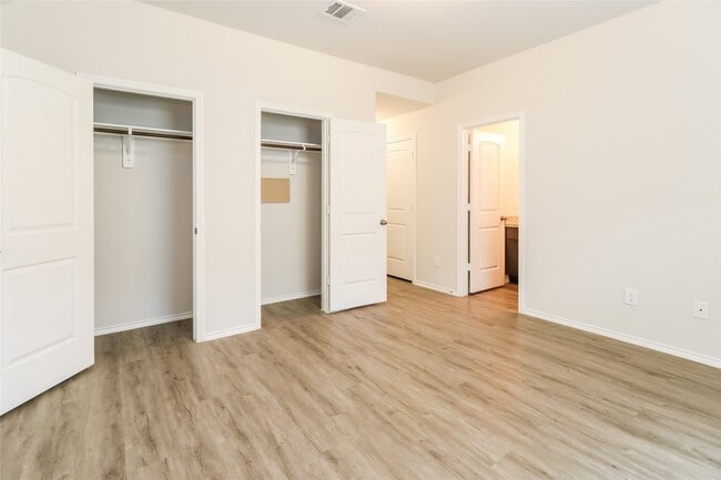 Photo - 2508 N Lina Ct