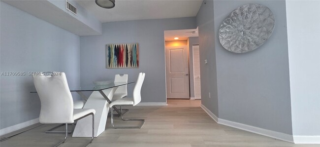 Photo - 7900 Harbor Island Dr Unit 806