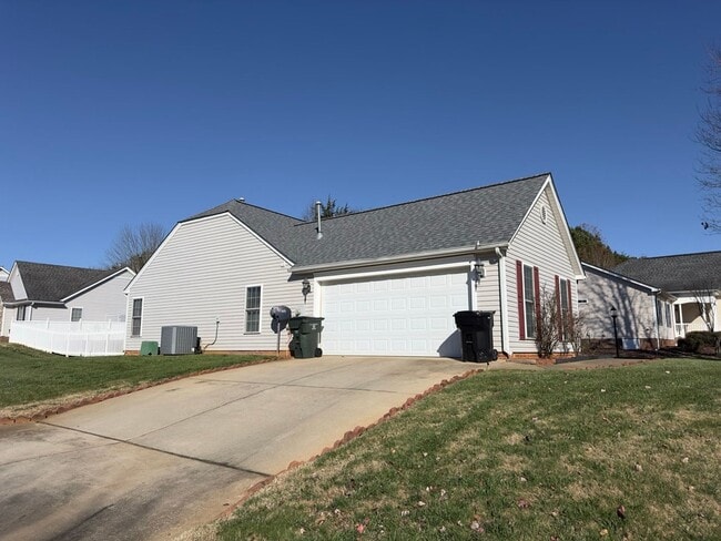 Photo - 1806 Hanford Hills Rd