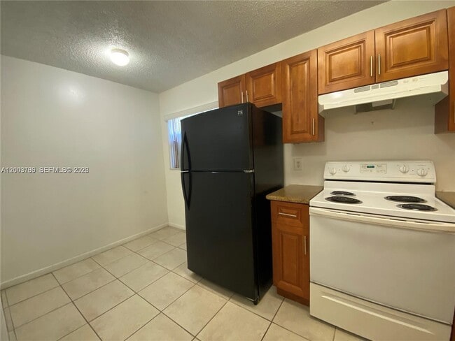 Photo - 4033 Lakeside Dr Unit 4033