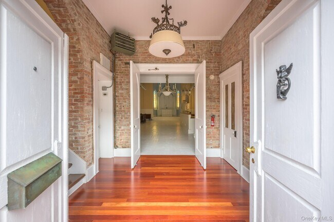 Photo - 428 State St