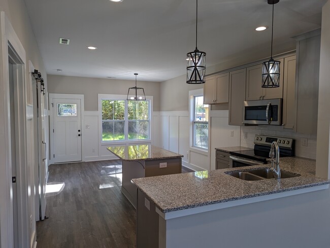 Photo - 505 W Preston St