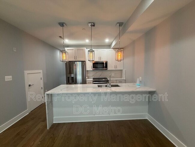 Building Photo - 804 21st St NE Rental