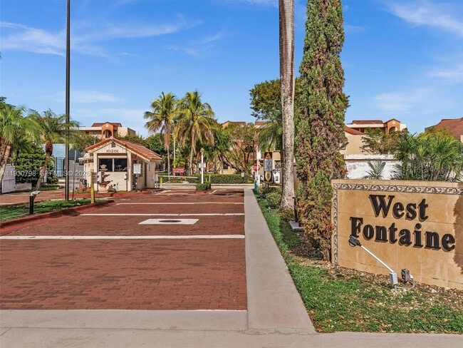 Building Photo - 10241 NW 9th St Cir Unit 204-5