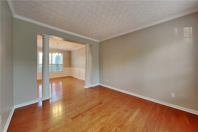 Photo - 238 Diamond Valley Pass