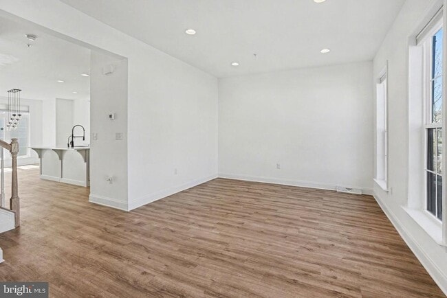 Photo - 205 Hoke Farm Way