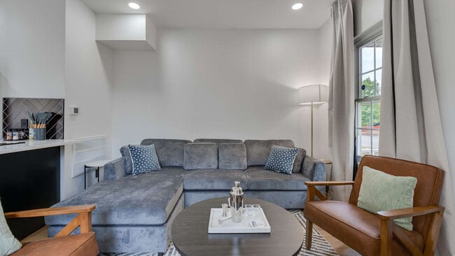 1279 Indianola Ave Unit SI ID1407029P