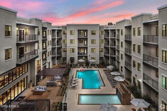 Building Photo - 777 E Stella Ln Unit 1 Rental