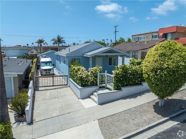 Building Photo - 33895 Alcazar Dr Rental